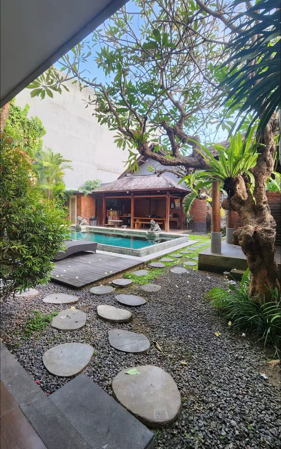 THE 5 HIDDEN WEALTH LEAKS